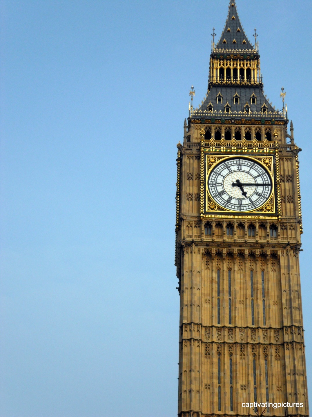 Биг башня в лондоне. Часовая башня Биг Бен. Биг-Бен (башня Елизаветы). Лондонские часы Биг Бен. Достопримечательности Лондона Биг Бен.